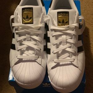 Adidas Superstar women’s
